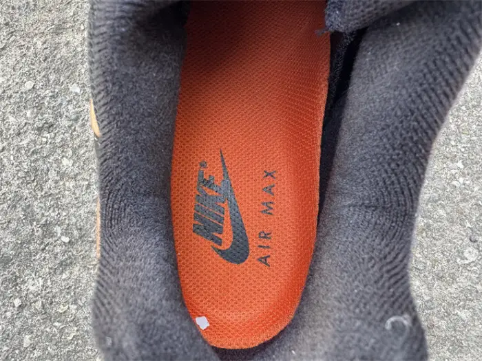 Authentic Nike Air Max 95  Safety Orange Camo 