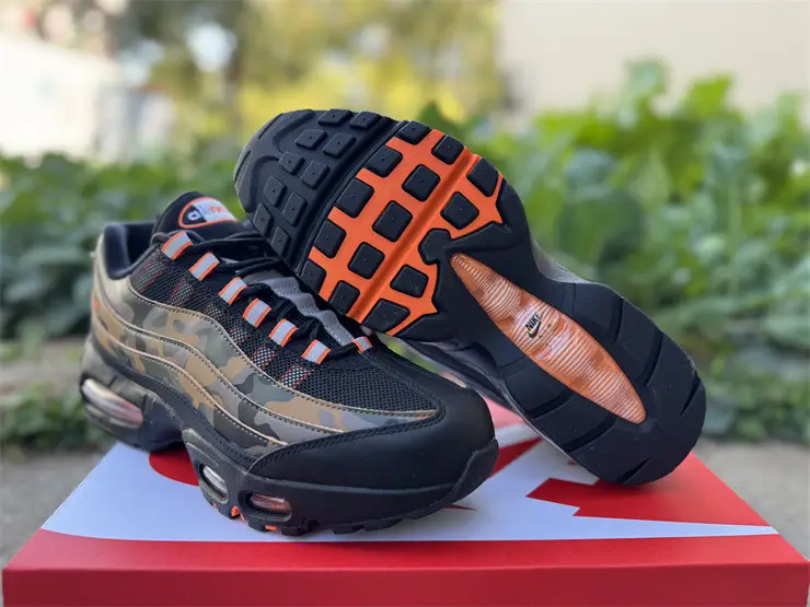 Authentic Nike Air Max 95  Safety Orange Camo 