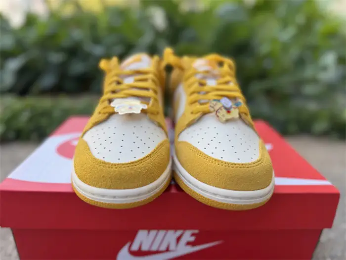 Authentic Nike Dunk Low Dark Sulfur Gold Mini Swoosh EABA925