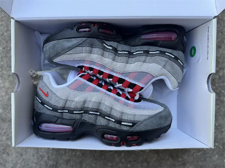 Authentic Nike Air Max 95 SP Undefeated Geo Tokyo Bright Crimson 