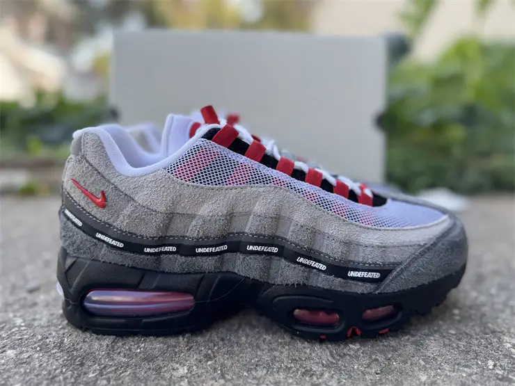Authentic Nike Air Max 95 SP Undefeated Geo Tokyo Bright Crimson 