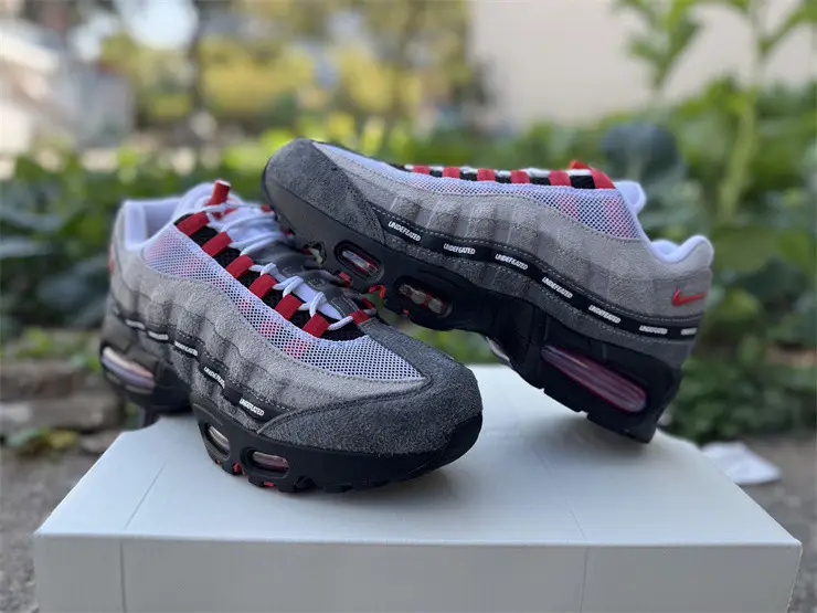 Authentic Nike Air Max 95 SP Undefeated Geo Tokyo Bright Crimson 