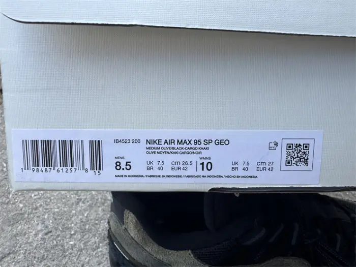 Authentic Nike Air Max 95 SP Undefeated Geo La Brea Medium Olive 