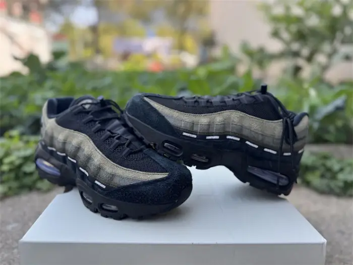 Authentic Nike Air Max 95 SP Undefeated Geo La Brea Medium Olive 
