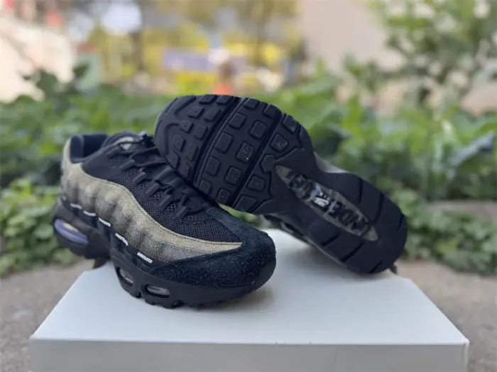 Authentic Nike Air Max 95 SP Undefeated Geo La Brea Medium Olive 