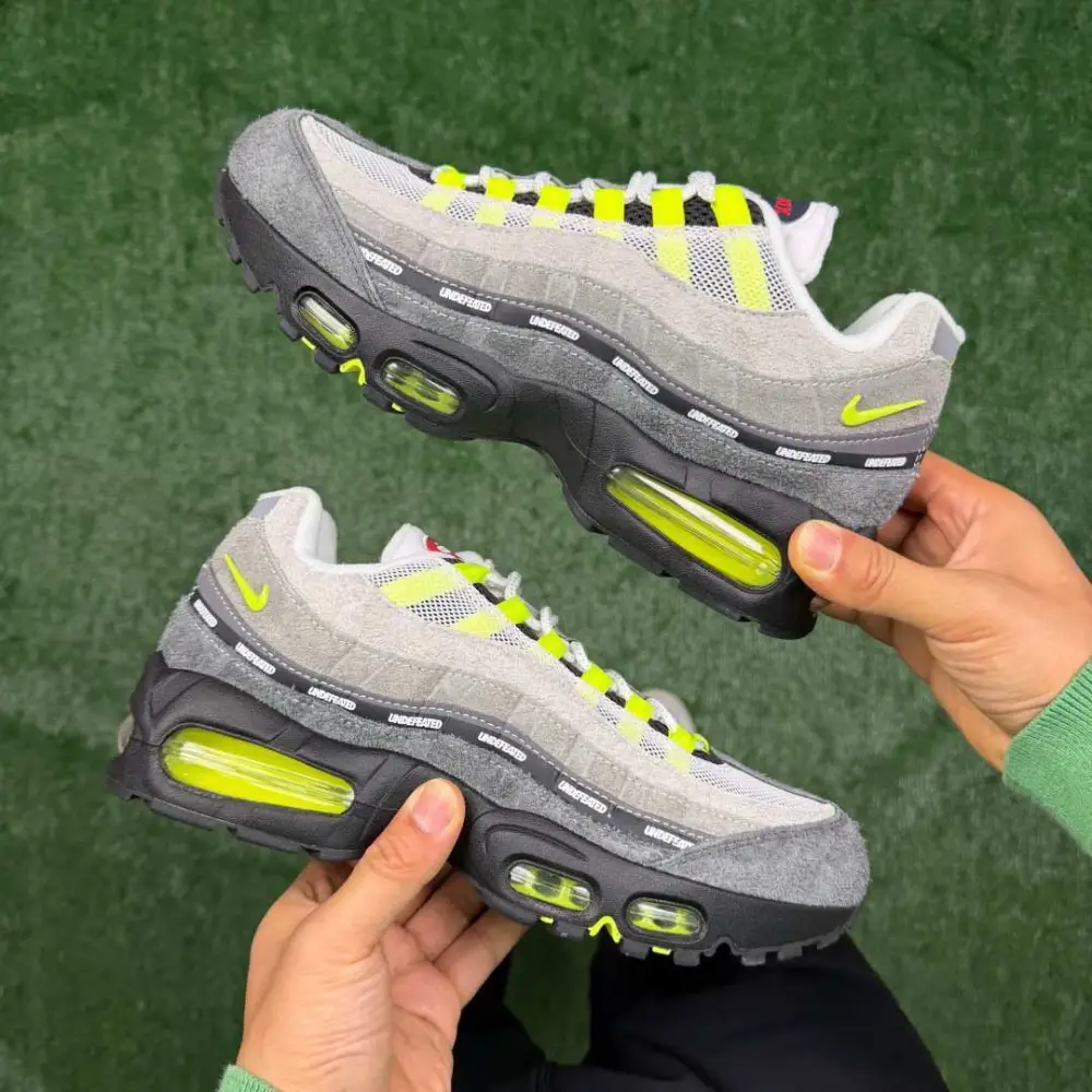 Authentic Nike Air Max 95 SP Undefeated Geo NYC Neon 