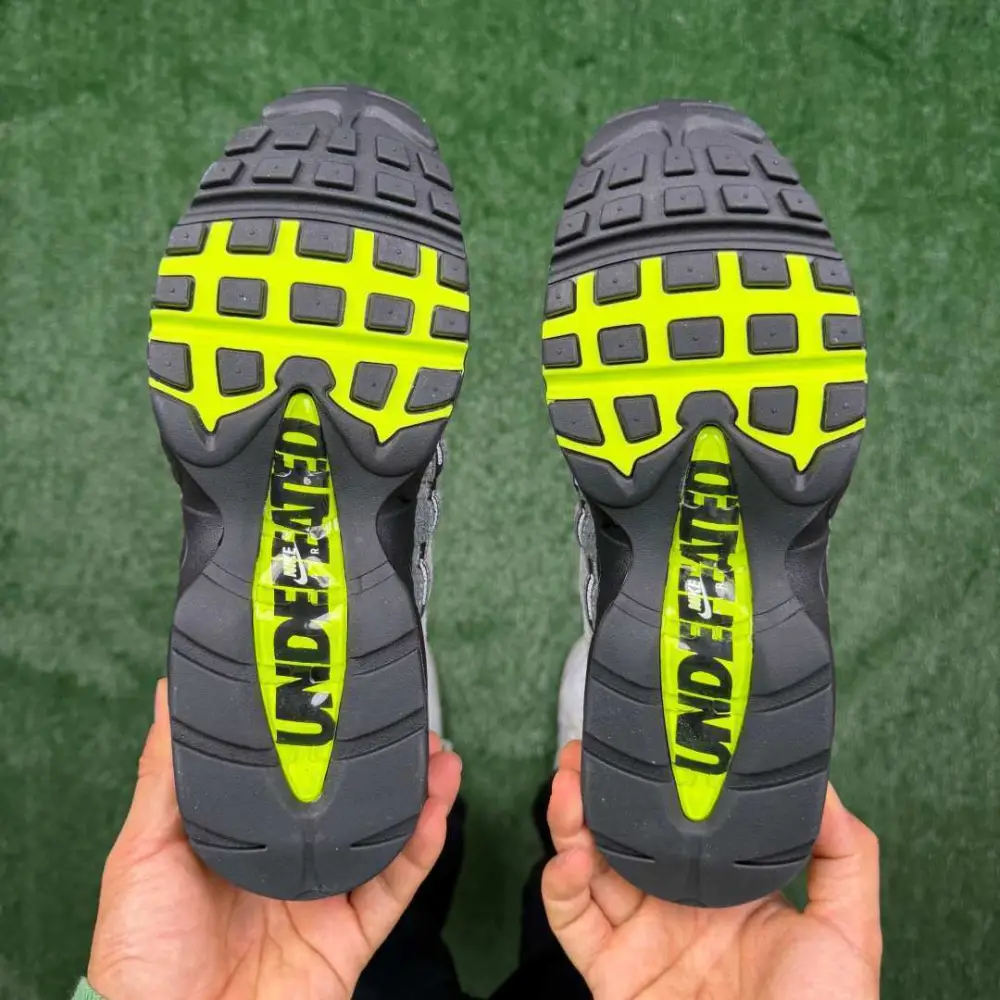 Authentic Nike Air Max 95 SP Undefeated Geo NYC Neon 