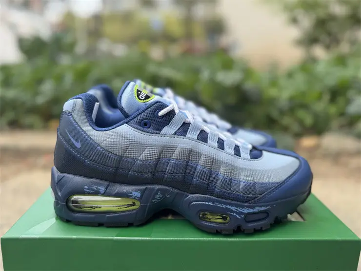 Authentic Nike Air Max Muscle 95 Yu-Gi-Oh! Joey 