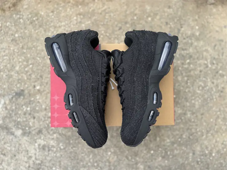 Authentic Nike Air Max 95 OG Levis Black 