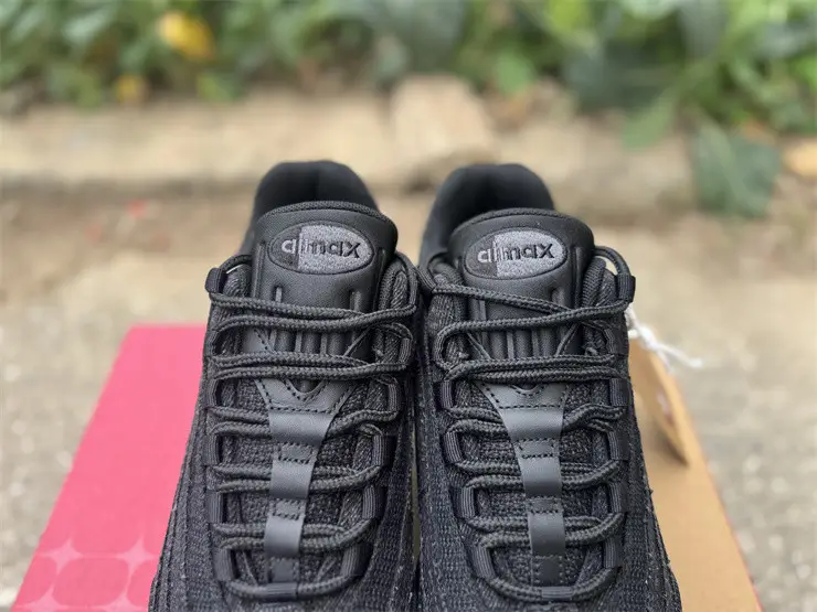 Authentic Nike Air Max 95 OG Levis Black 