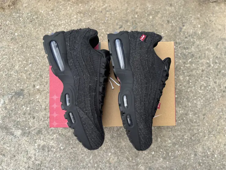 Authentic Nike Air Max 95 OG Levis Black 