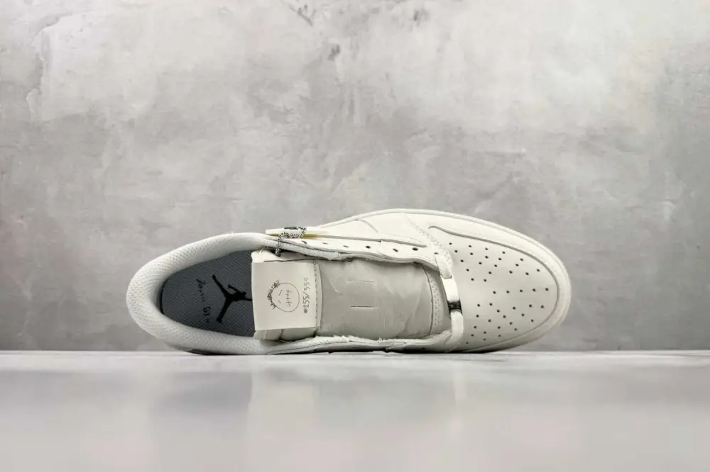 Authentic Jordan 1 Retro Low OG SP  Travis Scott Michael Rubin White Party (Friends and Family)  GS 
