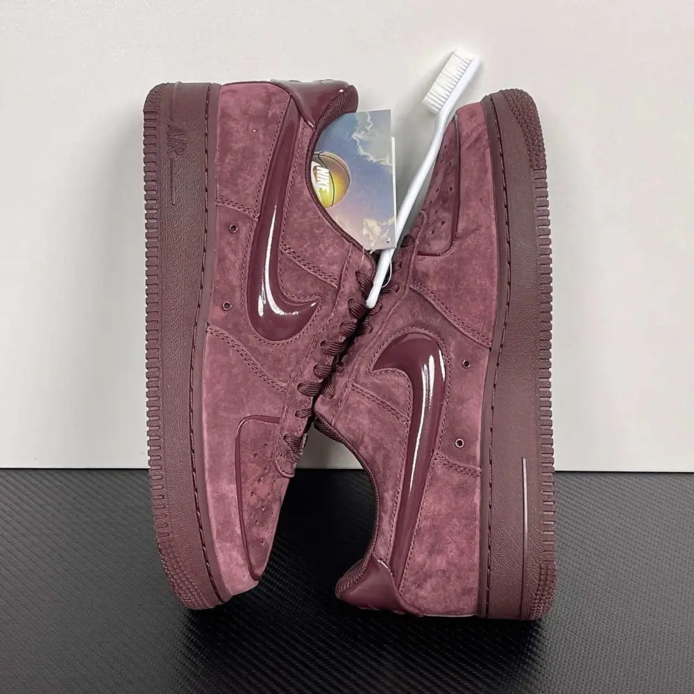 Authentic Nike Air Force 1 Low '07 Burgundy Crush 
