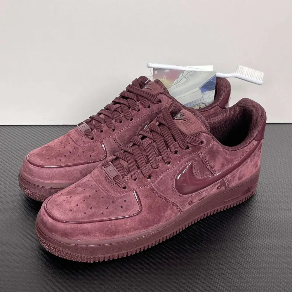 Authentic Nike Air Force 1 Low '07 Burgundy Crush 